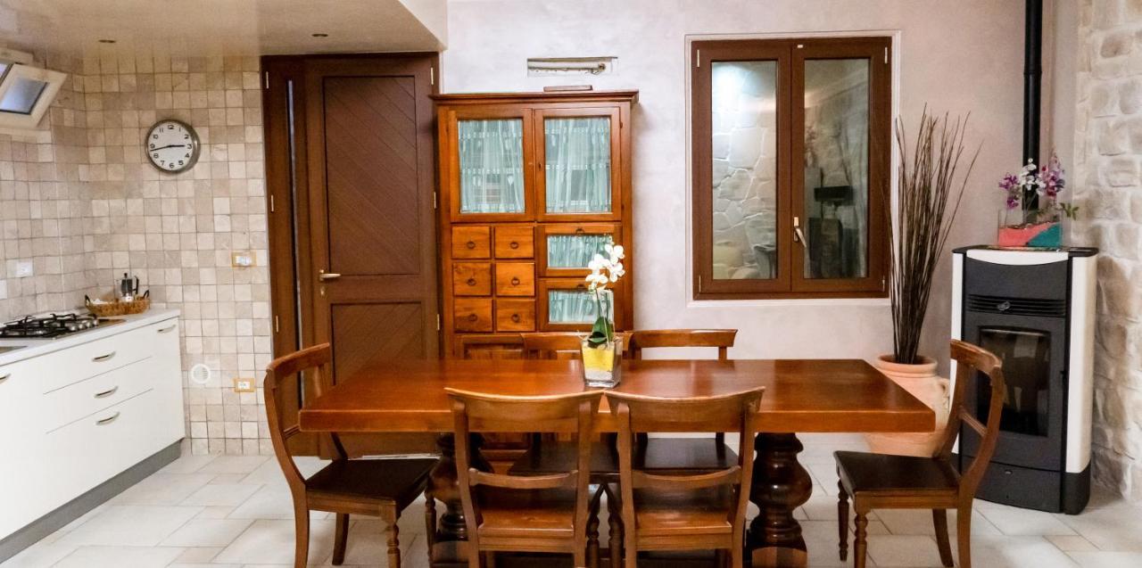 Villa Chanel Bellissima Villa Con Piscina Immersa Nella Valle D'Itria أوستوني المظهر الخارجي الصورة