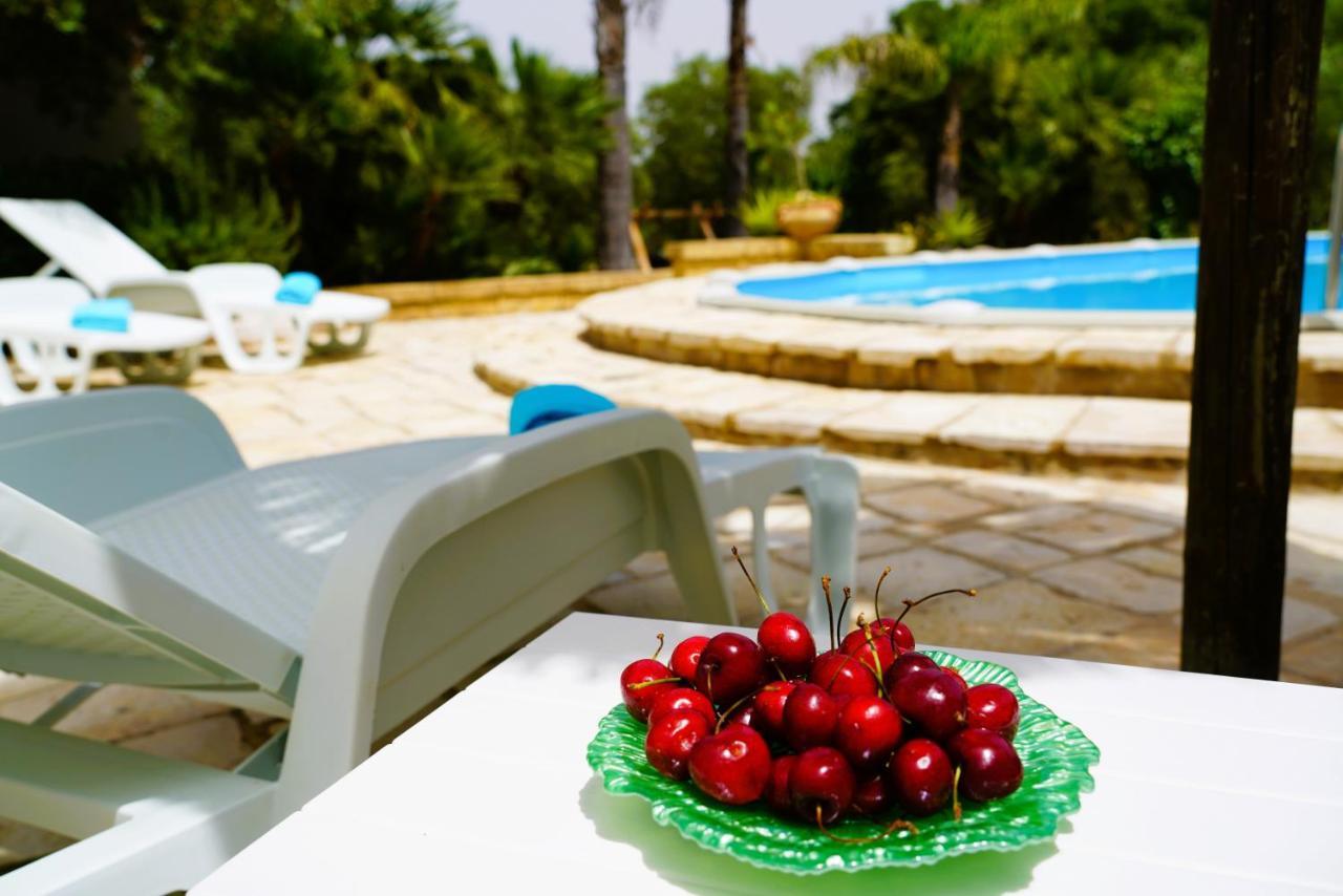Villa Chanel Bellissima Villa Con Piscina Immersa Nella Valle D'Itria أوستوني المظهر الخارجي الصورة